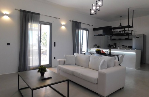Paros Villa | BLUEBELL VILLA SUNRISE