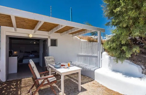 Apollonia Apartment | BlueNote Milos - Sea Side Boathouse
