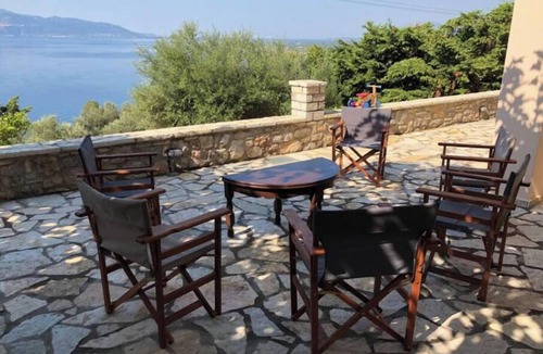 Monastiraki Villa | Boutique Family Villa