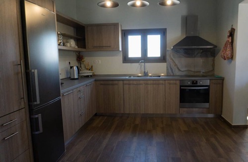 Pikris Villa | Brand new villa in picturesque village!