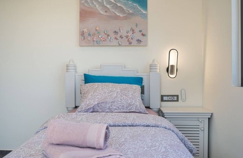 Kounelion Villa | Brand new Villa with fabulous view and reserved beach chairs and umbrellas 5 per