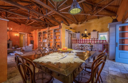 Kallithea House | Bratis 4-bedroom Holiday Home