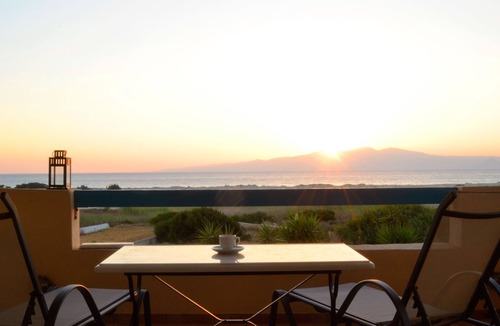 Naxos Villa | Breathtaking sunset, salt lake and Aegean sea view. 150m from magnificent beach.