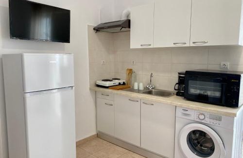 Kos Town Apartment | Bright Apartment, Near the Beach - El Greco Apartments No 3
