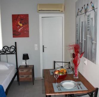 Haraki Apartment | Budget Studio 2 - renovated January 2020
