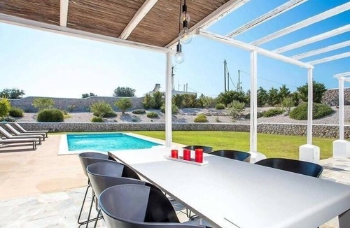 Faliraki House | Bungalow for 8 guests with 160m² in Δήμος Καλλιθέας Δωδεκανήσου (249044)