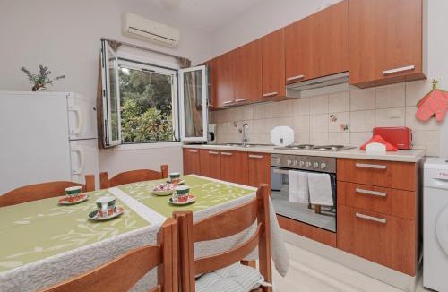 Barbati House | Butterfly Barbati apartments