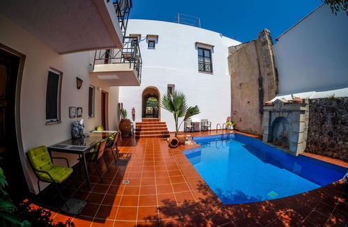 Atsipópoulon Apartment | Calergi 8❤️️Self check-in❤️Very Fast Wi-Fi🌼Private outdoors space🏡Kitchen❤️️