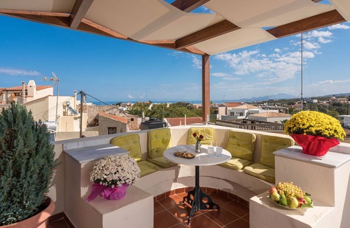 Atsipópoulon Apartment | Calergi 8❤️️Self check-in❤️Very Fast Wi-Fi🌼Private outdoors space🏡Kitchen❤️️
