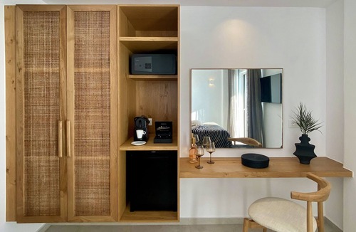 Tourlos Apartment | Calistus Mykonos