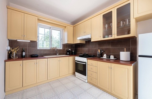 Linopotis House | "Calma " country living -Your vacation home in an olive grove near the beach