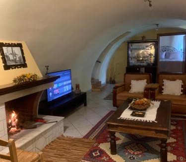 Fokiano Apartment | Camara