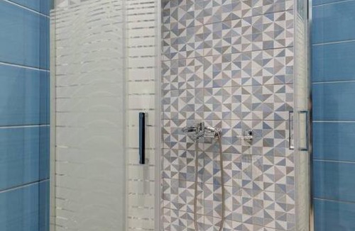 Thessaloniki City Centre Apartment | Caravanserai Studio 12