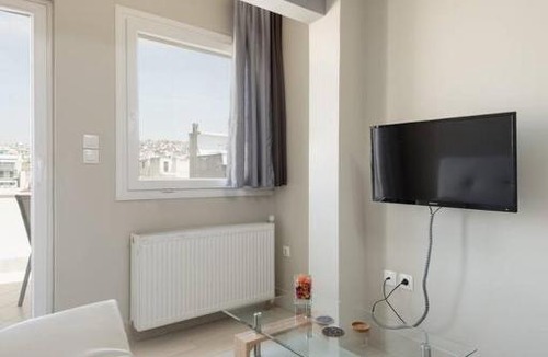 Thessaloniki City Centre Apartment | Caravanserai Studio 6