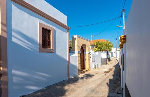 South Rhodes House | Casa Aestas