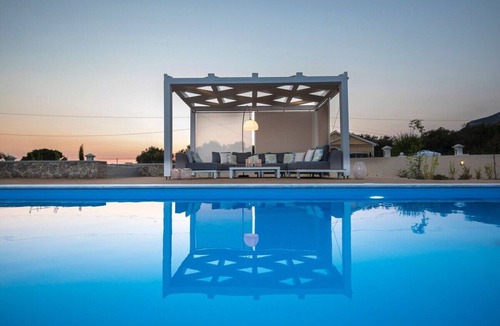 Agios Matthaios Villa | Casa Alta Mare Villa | Green Luxury in Corfu