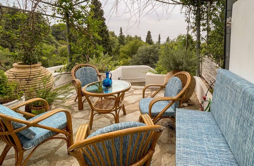 Agii Anargiri Apartment | Casa Bianca Studio Apartment with garden view