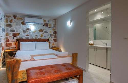 Omales House | casa cabinari MANH