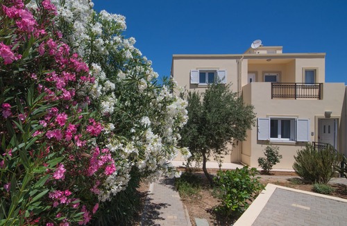 Gournai Apartment | Casa Di Mario 50m by the sea