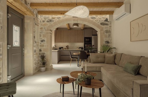 Houdetsi House | Casa Dianthos, Elegant Home for Families & Groups in Pigi, Rethymno