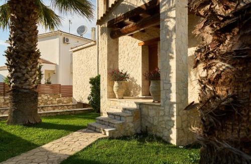 Tragaki Apartment | Casa Livia - Stone Villa Private Pool & Seaview