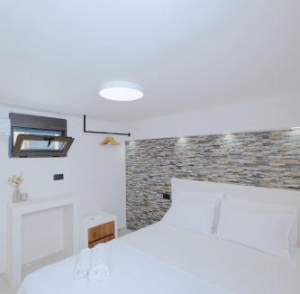 Archangelos Villa | Casa Napais Earth Retreat