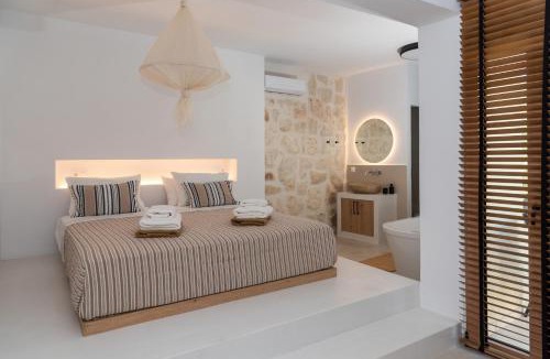 Rethymno House | Casa Prasoul Villa Private Pool & Fitness Area by Rentado