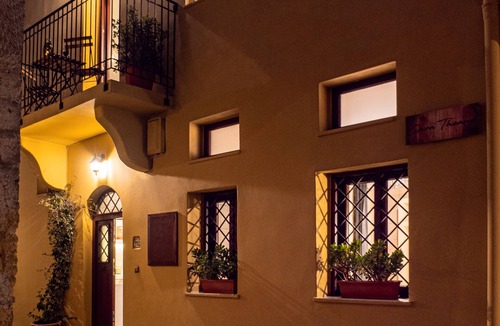 Rhodes Old Town House | Casa Theano - Old Town