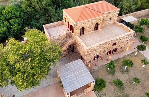 Kambos Apartment | Castelli Tower historical