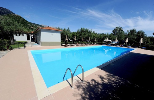 Mystras RV Rental | Castle View Bungalows
