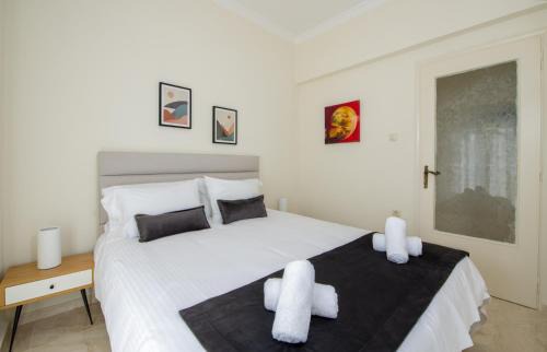 Koum Kapi Apartment | Center Manolia Dream 3 Bedroom Apartment 100m away from the beach