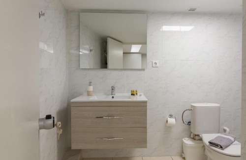Mets Apartment | Central & Cozy Apartment In Athens 1B
