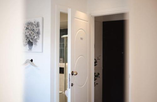 Kifisia Apartment | Central Kifissia BLέ & ÁPPεROL Malomar Homing