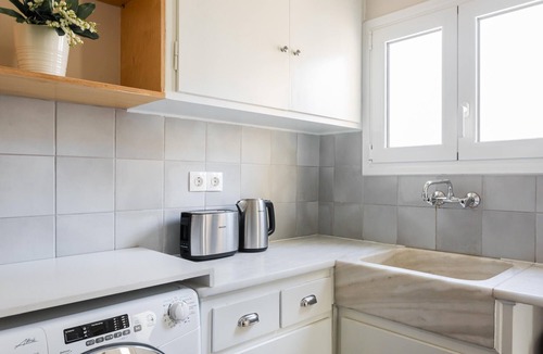 Athens City Centre Apartment | Central Stylish 1BD Apartment in Plaka