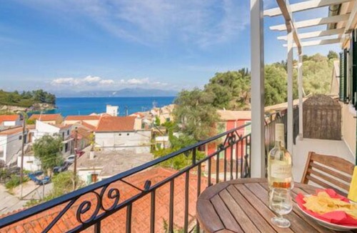 Longos Apartment | Centrally located 2 bedroom apartment w/ sea view