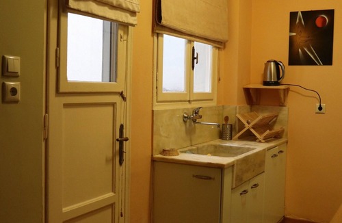 Omonia Apartment | CENTRO 50sqm, 3rd floor apartment, of a very central block of flats ,in Athens.