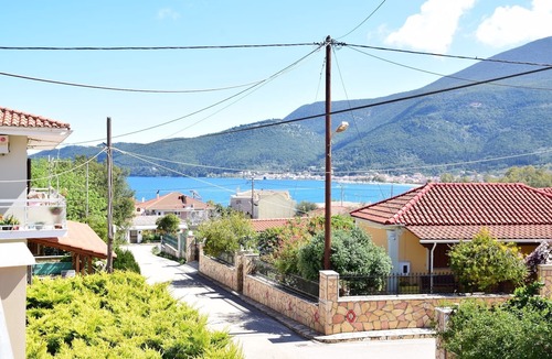 Karavomylos Apartment | Charming 1-bedroom apartment with AC, WiFi in serene Karavomylos