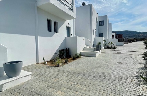 Kastraki House | Charming 2-bedroom house with AC and WiFi in welcoming Kastraki