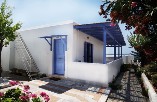 Gavrio House | Charming house by the beach