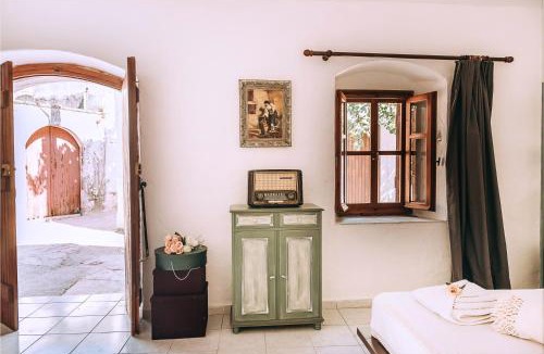 Roustika House | Charming House in Ρούστικα with Mountain View
