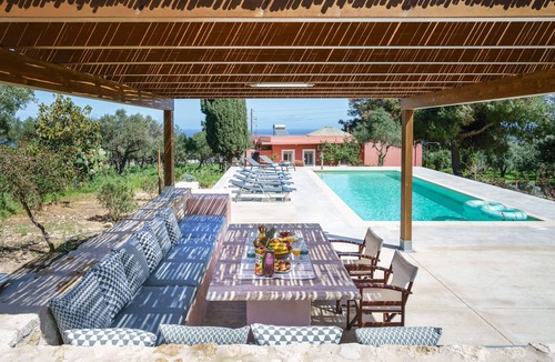 Tria Monastiria House | Charming spacious house, 5min from Rethymno!