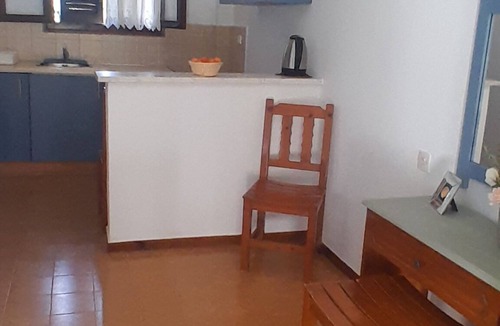Katsarou Apartment | Charming studio in lovely Skiathos with WiFi, AC 400 m from Trulos beach