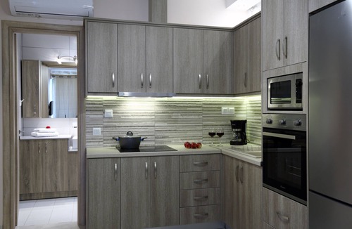 Kavallos Apartment | Charming suite Irida just few minutes from Kathisma & Mylos Beach