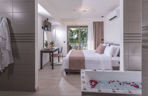 Pigianos Kampos Hotel | CHC Imperial Hotel – Adults Only