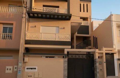Tunis Apartment | Chic & cozy apartment with balcony, 2 bathrooms – Carthage, near the airport
