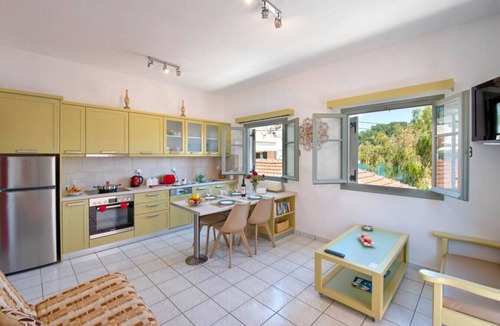 Gaios Apartment | Chic Gaios Haven Steps from Port