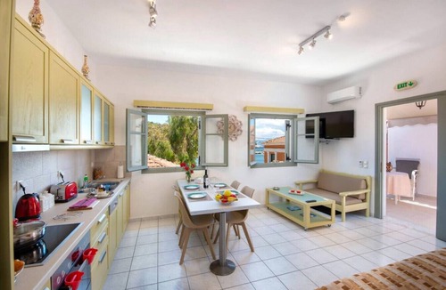 Gaios Apartment | Chic Gaios Haven Steps from Port