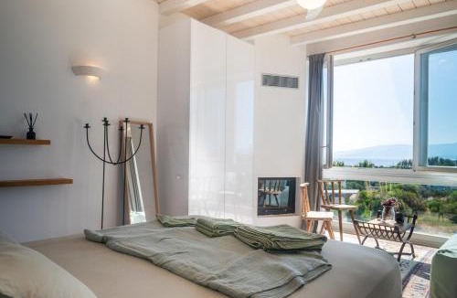 Santa Maria Apartment | Chic Studio with Pool, 5-Min Walk to Beach