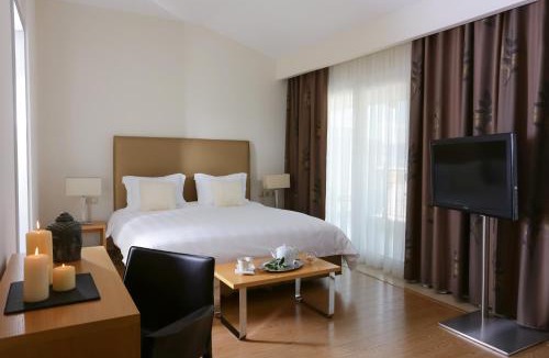 Kastoria Hotel | Chloe Luxury Hotel