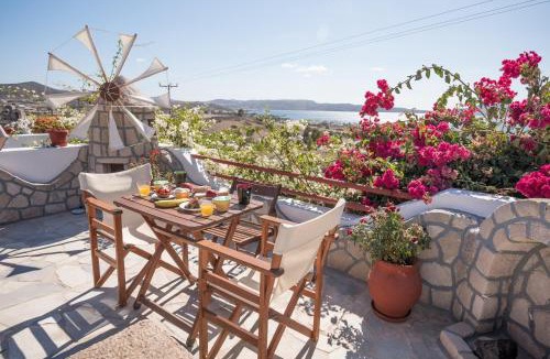 Adamas Bed & Breakfast | Christos rooms milos